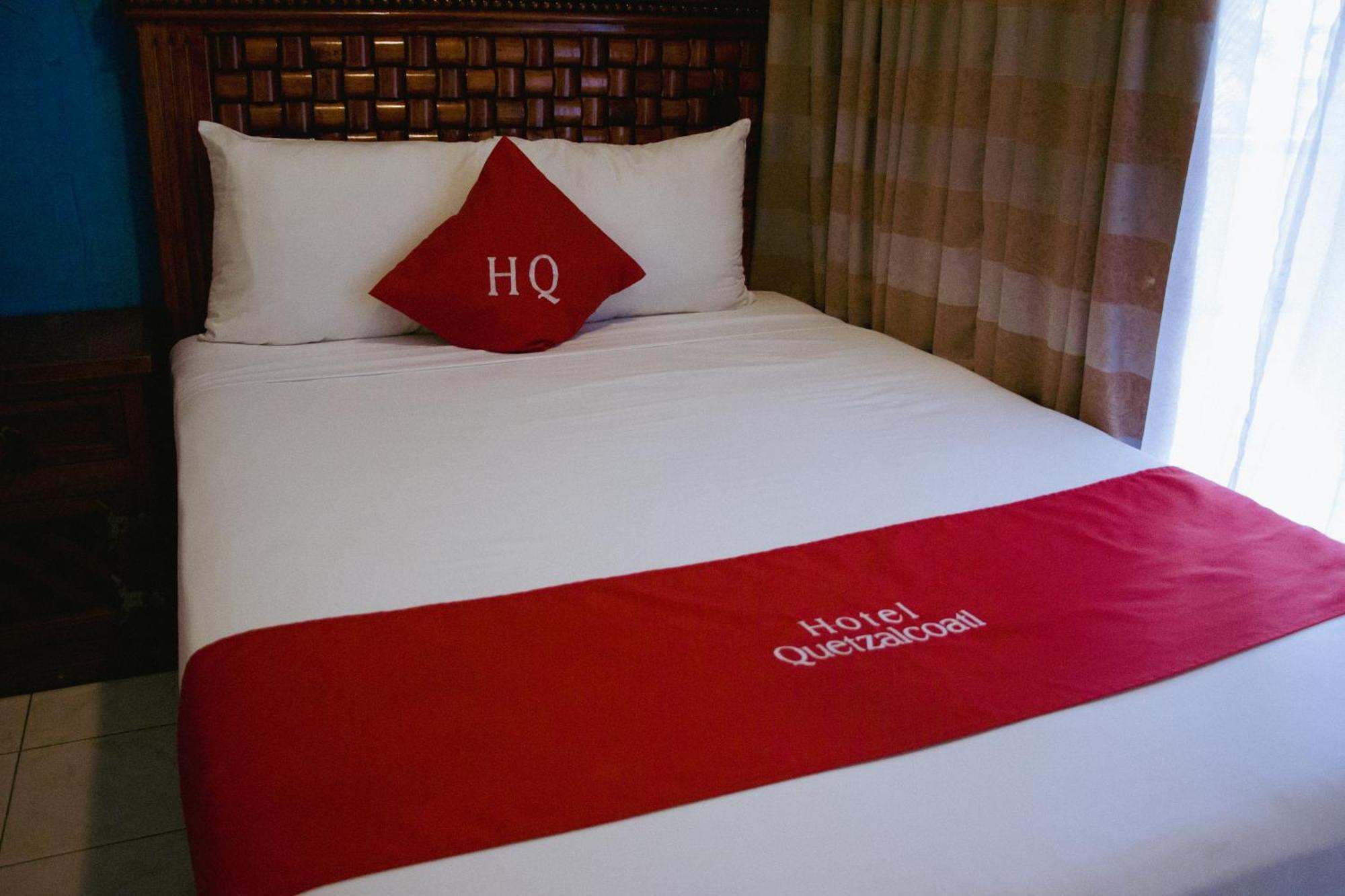 Hotel Quetzalcoatl โคอาทซาโคลคอส ภายนอก รูปภาพ